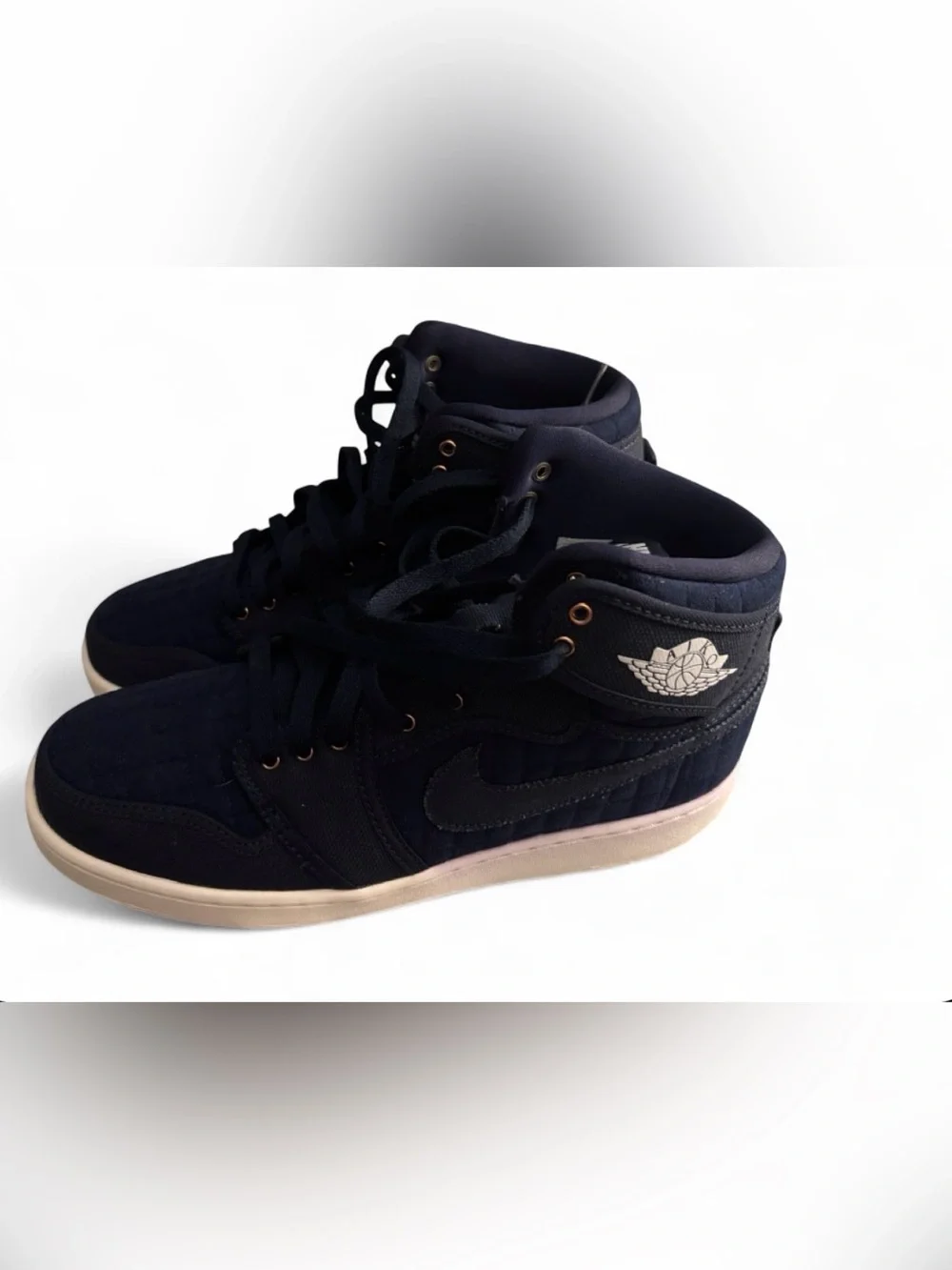 Jordan 1 Retro High OG 'Blue Quilted' sneakers in US 9.5 #basketball #retro